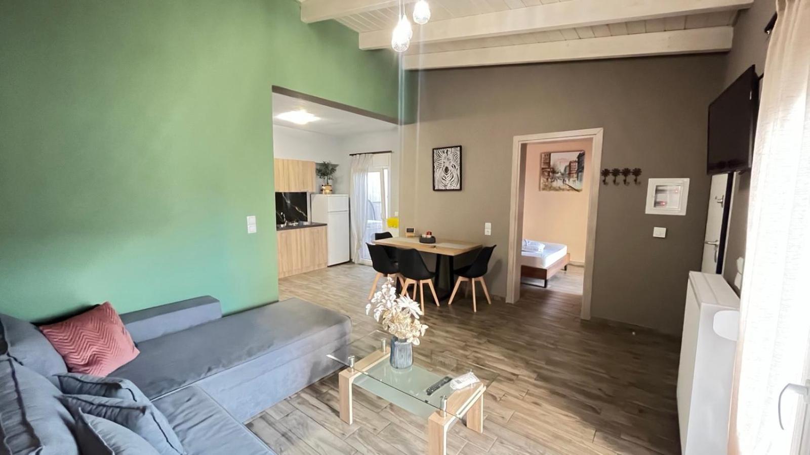 Ria'S Gardenview Apartment 이오아니아 외부 사진